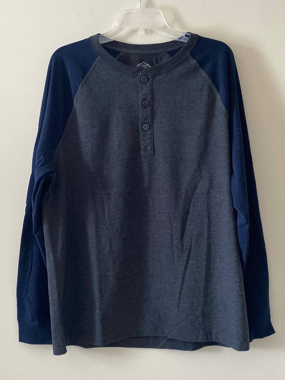 St. John’s Bay Men’s Two-Tone Legacy Hanley Cotton Shirt - L - New without Tags